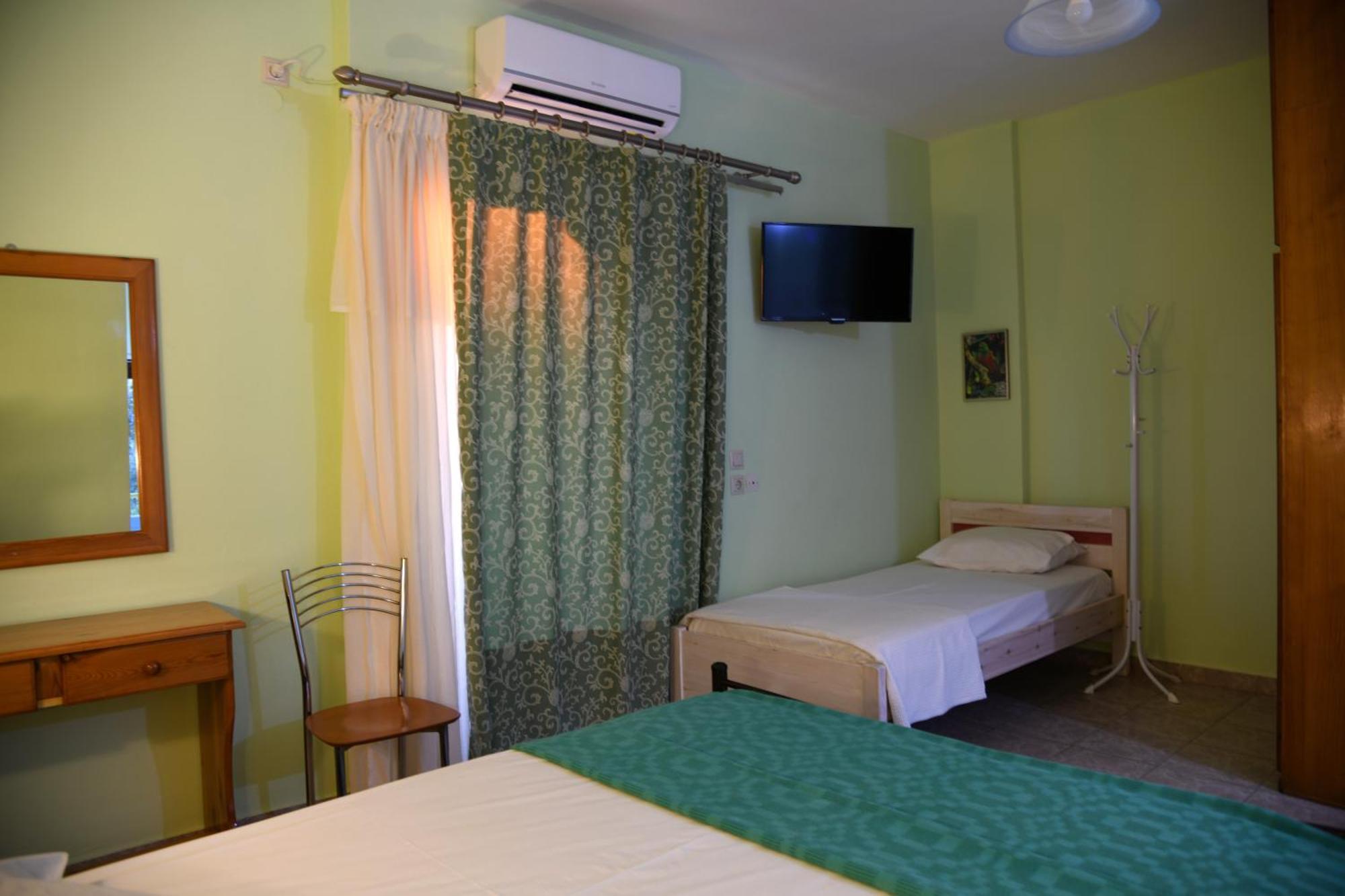 Elena Apartments Stoypa Stoupa Bagian luar foto