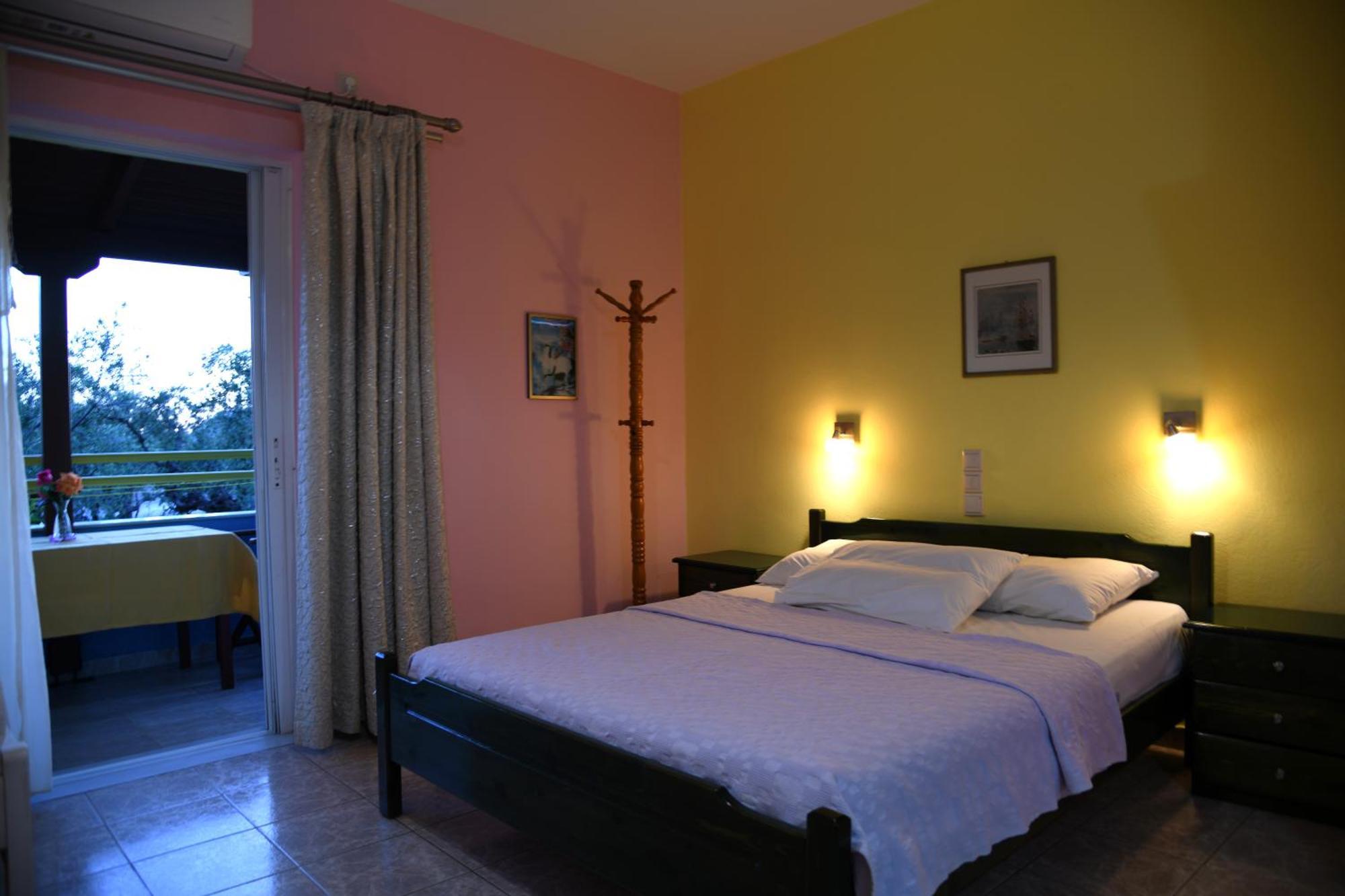 Elena Apartments Stoypa Stoupa Bagian luar foto
