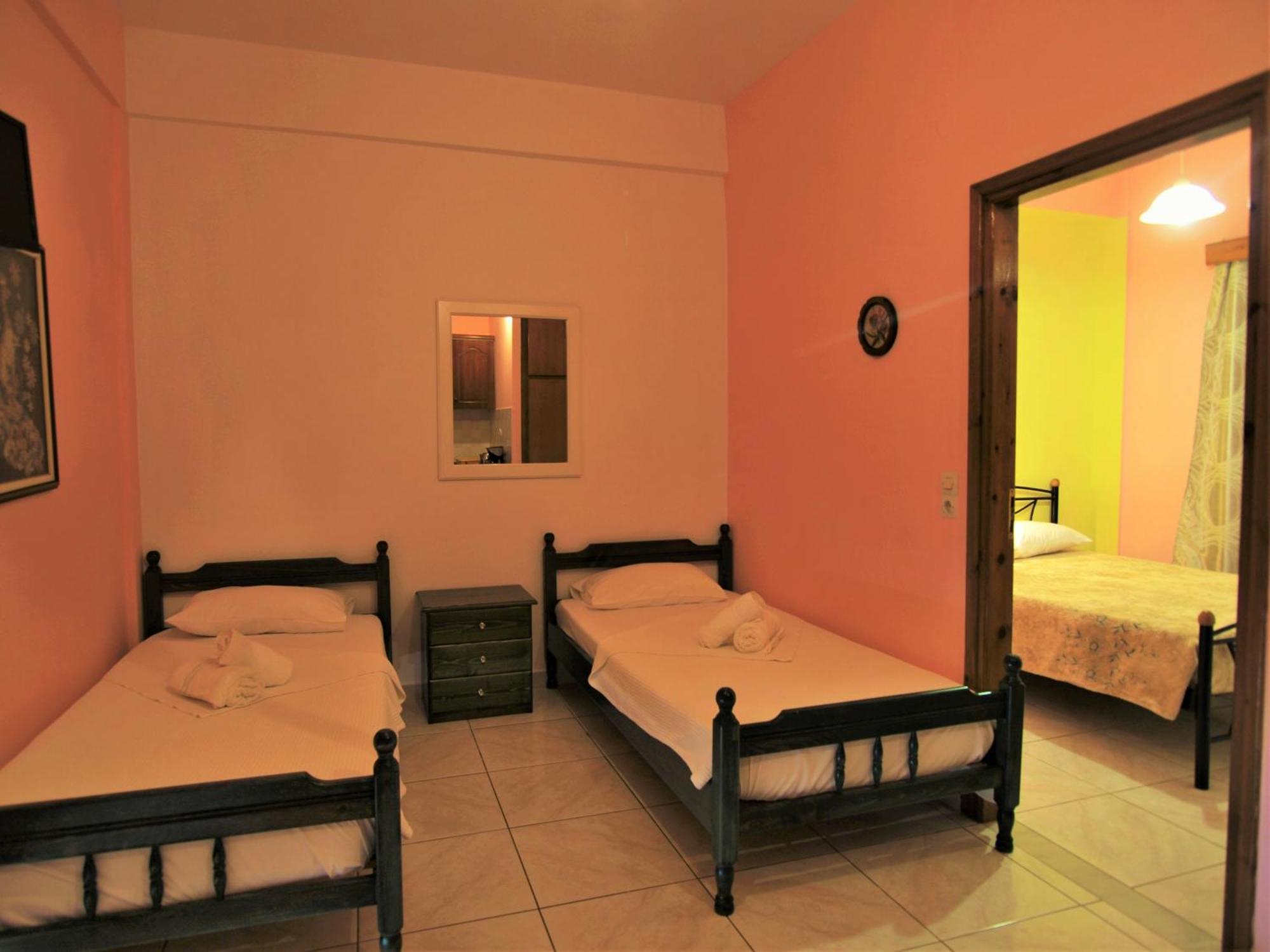Elena Apartments Stoypa Stoupa Bagian luar foto